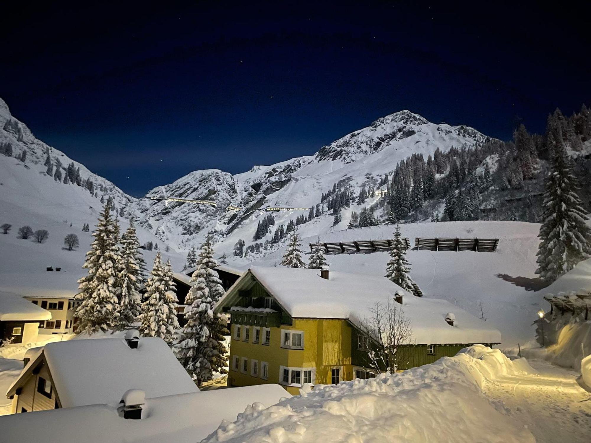 Arlberg Stuben - Das Kleine, Feine Hotel Штубен-ам-Арльберг Экстерьер фото