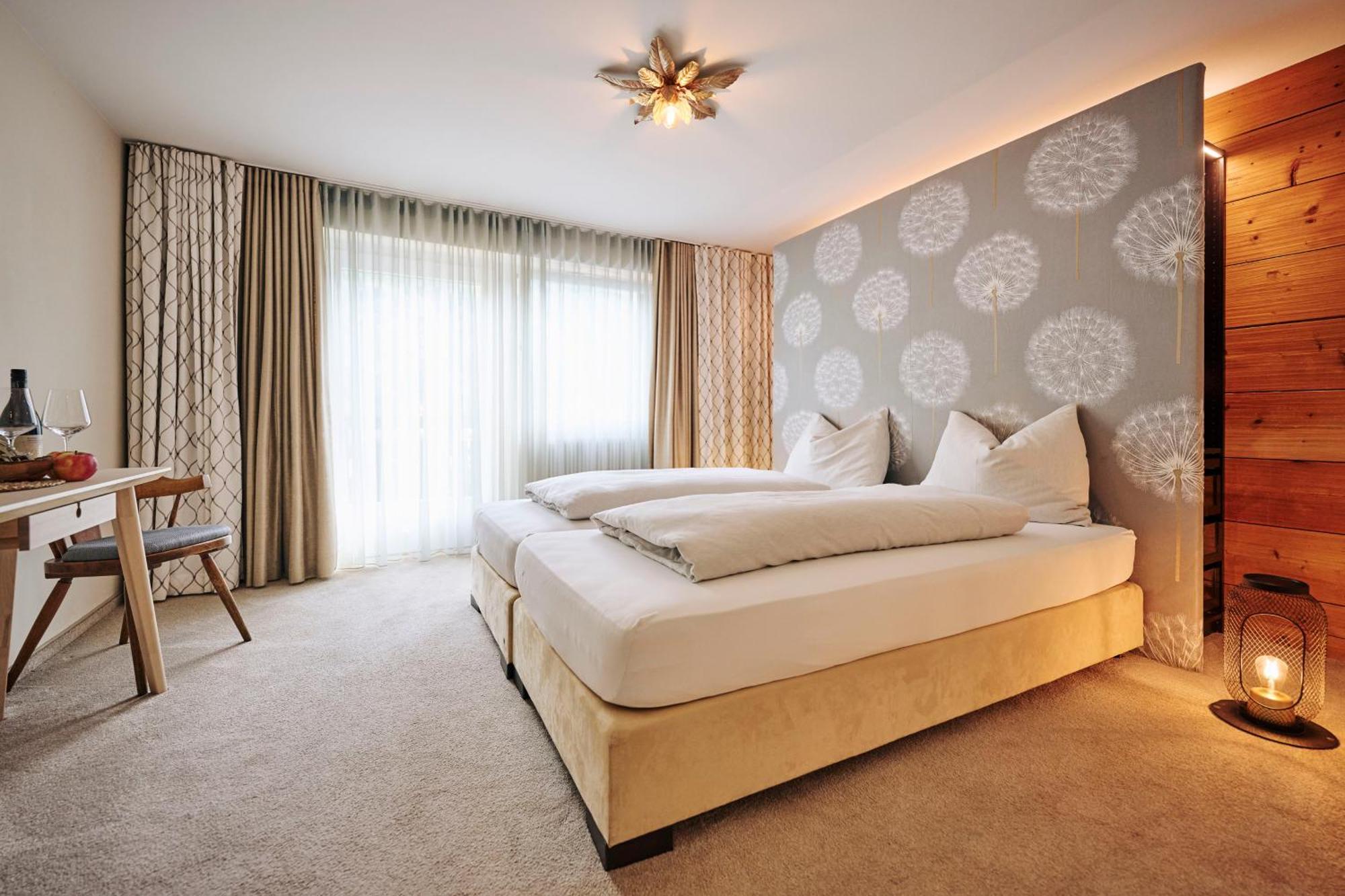 Arlberg Stuben - Das Kleine, Feine Hotel Штубен-ам-Арльберг Экстерьер фото